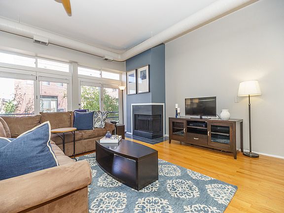 5th image of 1760 W Wrightwood Ave APT 203