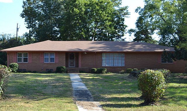 1st image of 2710 Dorian Blvd