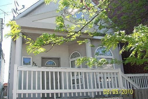 2nd image of 3711 N Kedzie Ave #1
