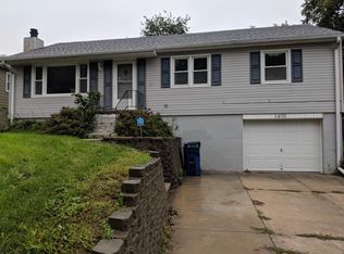 1405 Wilshire Dr, Bellevue, NE 68005