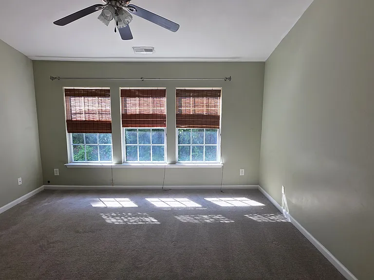 4246 Vienna Crest Dr — Photo 7
