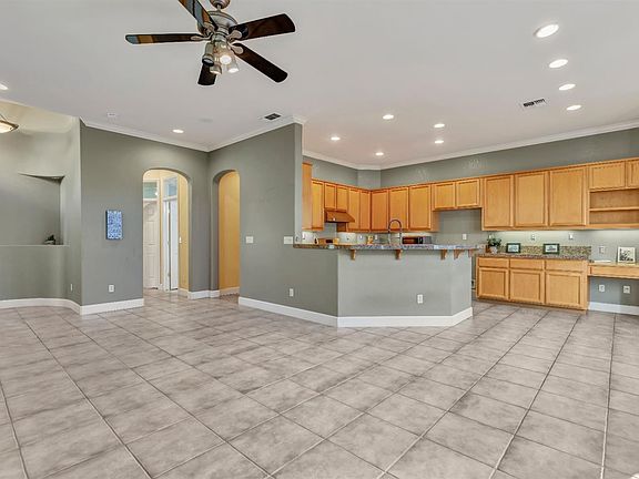 5th image of 7816 Caracena Ct