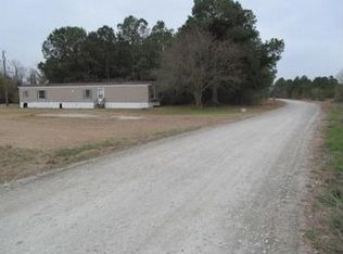 81 Keith Rd, Roseboro, NC 28382