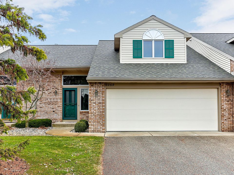 1st image of 6069 Gleneagle Dr #49