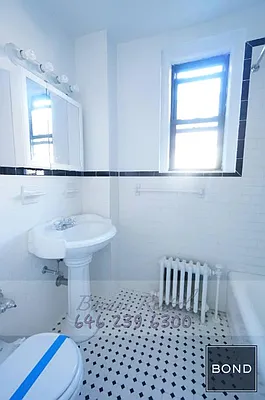 Rented by Bond New York | media 28