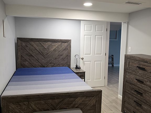 2nd image of 2804 Bellbrook St Room 2