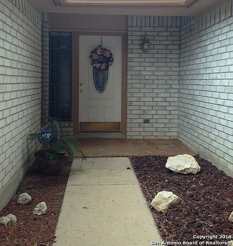 1st image of 10141 Sandyglen