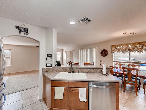 31844 N D-007-19-Kitchen-MLS_Size