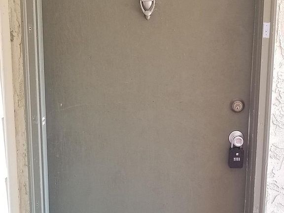 2nd image of 3565 Sable Palm Ln Unit A
