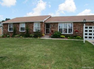 8 Little Ln, Buffalo, NY 14227