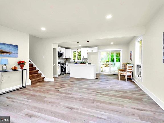 2nd image of 7 Coleman Rd