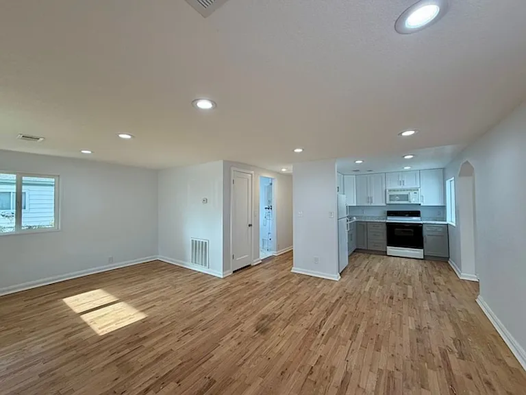 7360 Orchard Ct — Photo 7