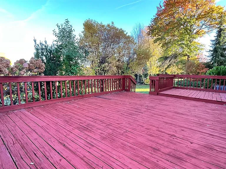 2852 Mayfair Dr — Photo 36