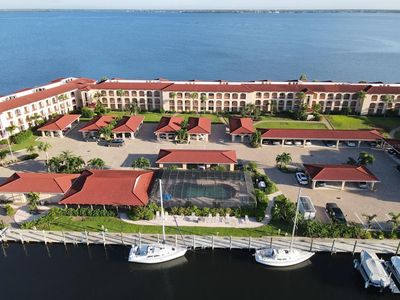 1 Colony Point Dr #B9, Punta Gorda, FL, 33950