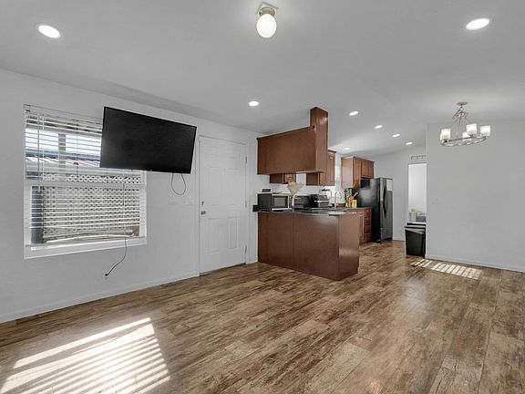4th image of 4024 McHenry Ave Space 119