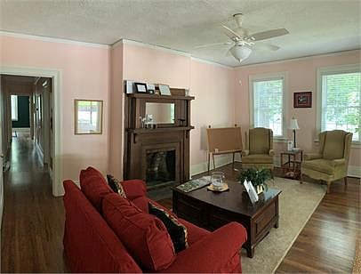 2nd image of 313 Park Ave SE