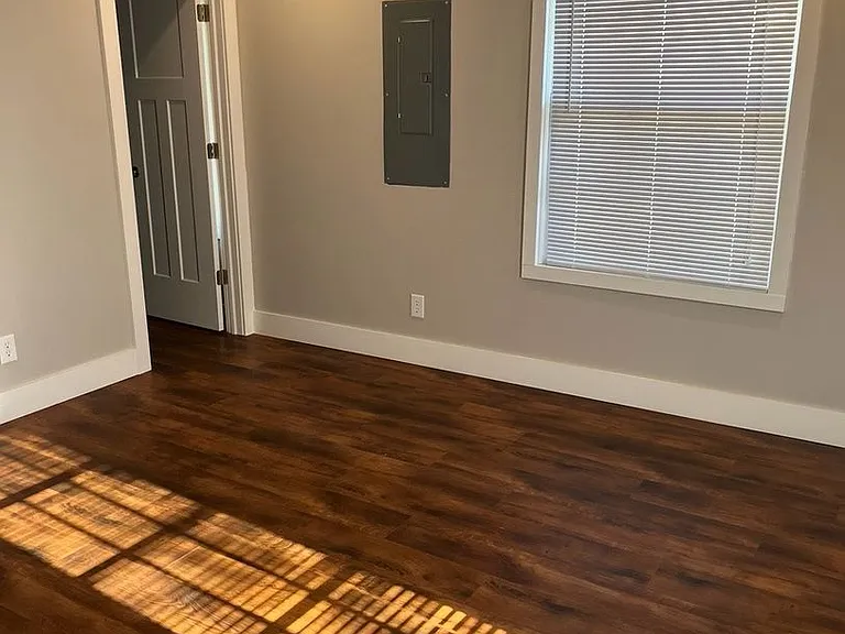 509 N Walnut St — Photo 1