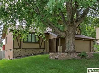 9707 S 22nd Ave, Bellevue, NE 68123
