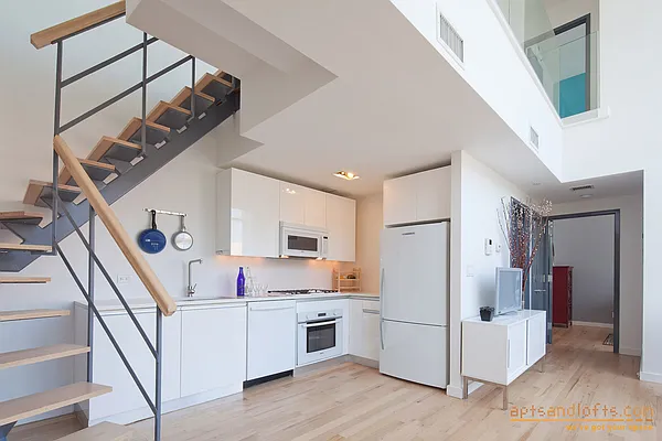 Sold by aptsandlofts.com | media 1