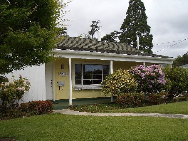 1st image of 692 Elsie Ave