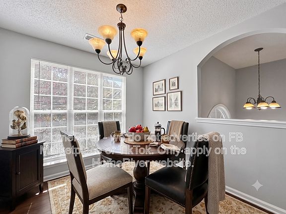 4th image of 261 Augusta Woods Dr