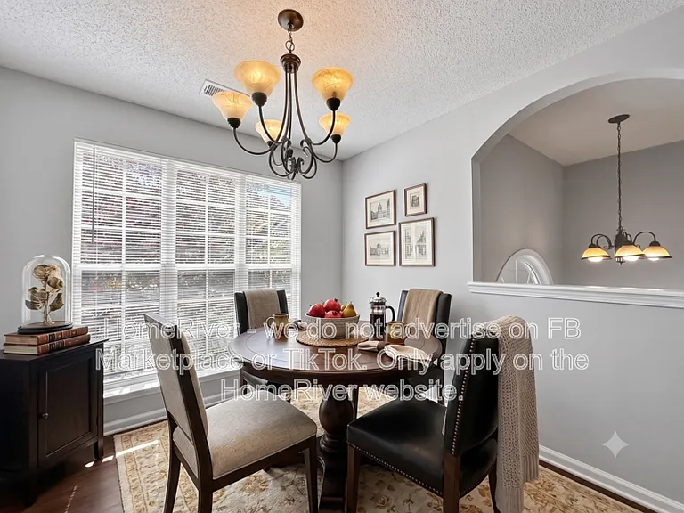 261 Augusta Woods Dr — Photo 4