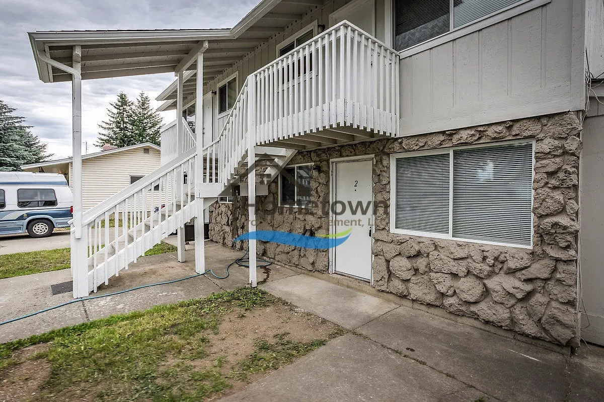110 E Borah Ave — Photo 3