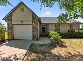 7109 Canary Dr, Fayetteville, NC 28314