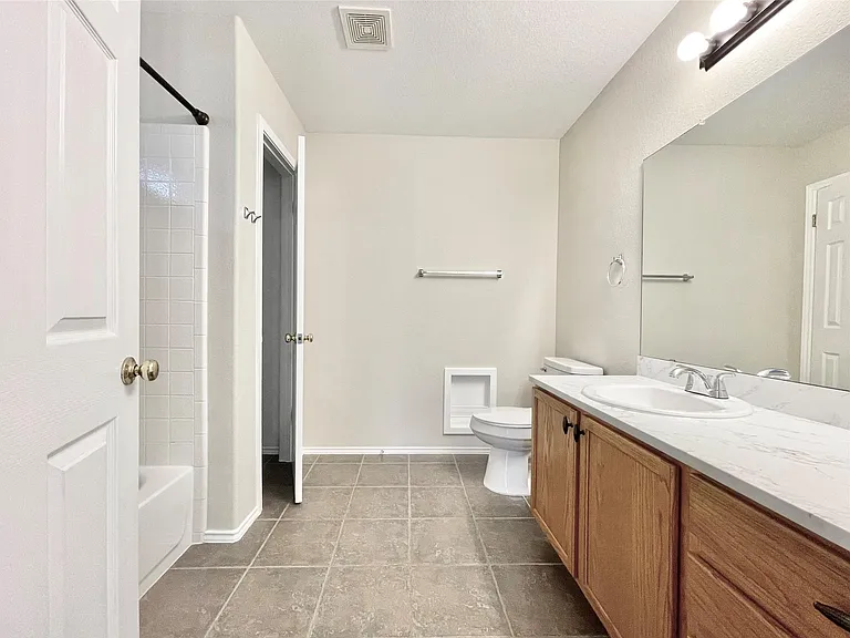 1909 Horizon Park Blvd — Photo 23