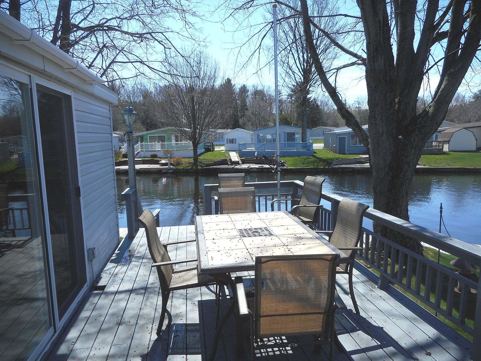 2742 S Tamarac Dr, Ludington, MI 49431 Zillow