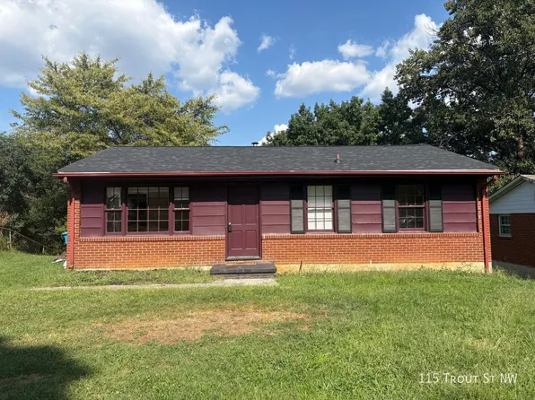 115 Trout St NW, Roanoke, VA 24017