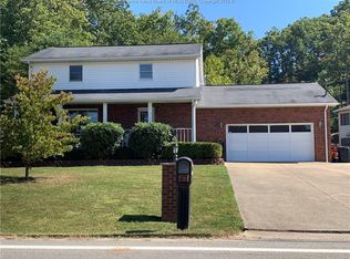 304 S Pinch Rd, Elkview, WV 25071