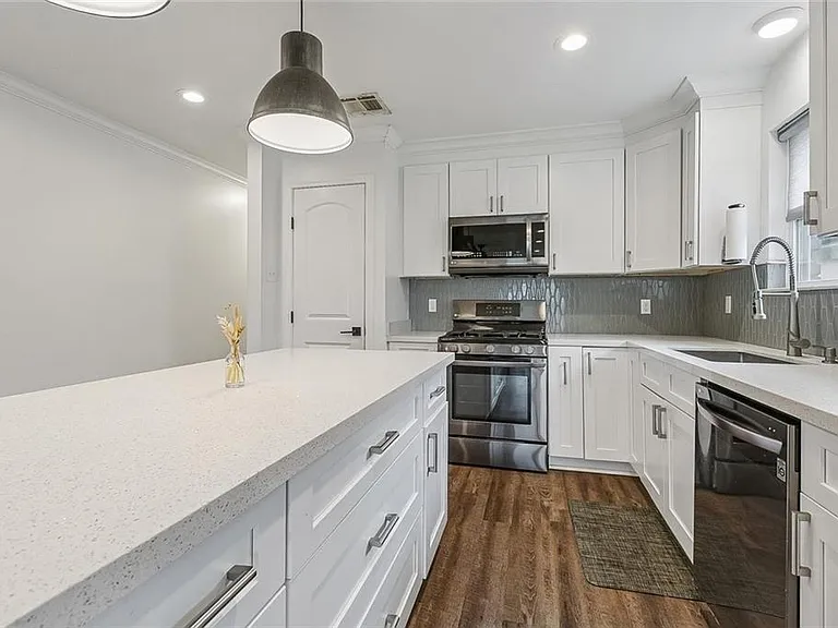 422 Nursery Ave — Photo 6