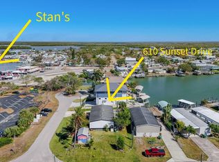 610 Sunset Dr, Goodland, FL 34140
