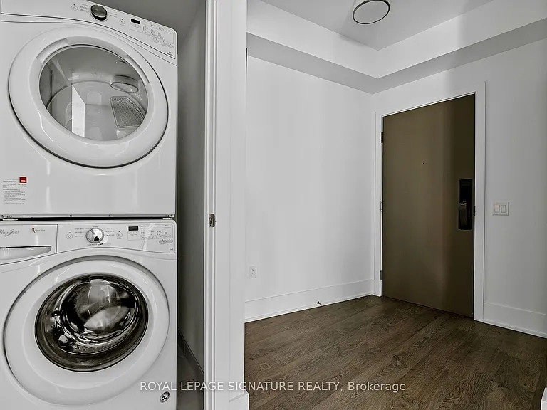 10 York St #3003 — Photo 16