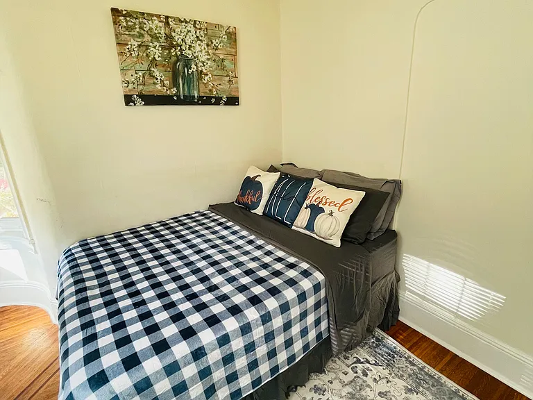 7845 Montgomery Ave #5 — Photo 9