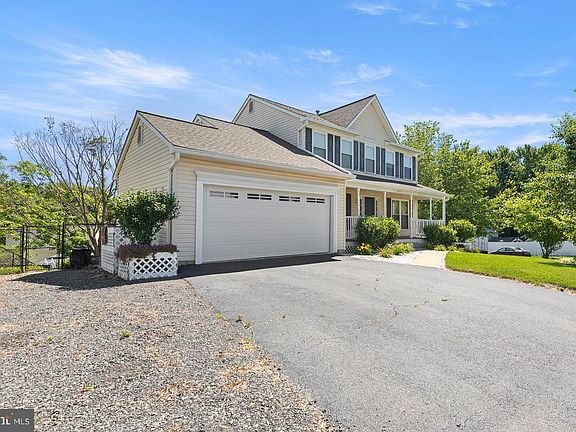 3rd image of 5710 Rhode Island Dr