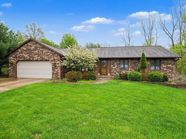 1035 Bowdoin Dr, Mishawaka, IN 46544