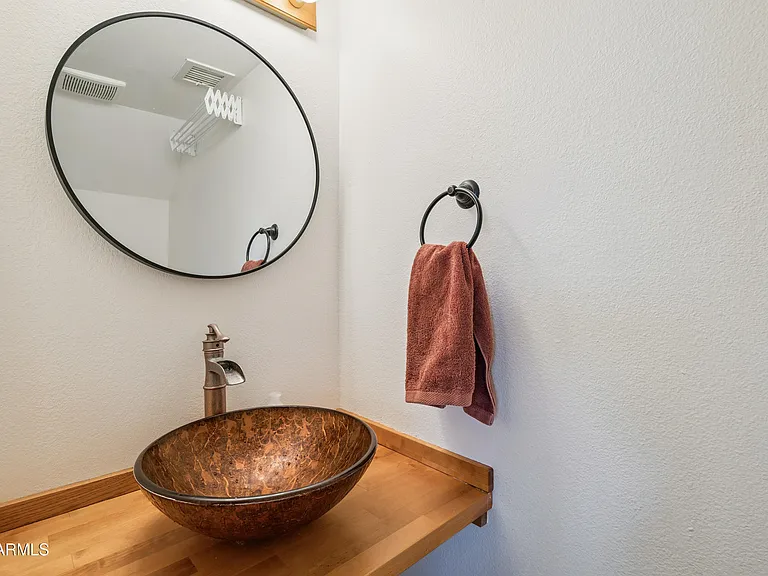 14413 N Boxwood Ln — Photo 14