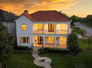 3767 Bellefontaine St, Houston, TX 77025