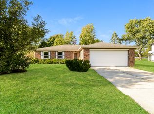 8320 Castle Farms Rd, Indianapolis, IN 46256