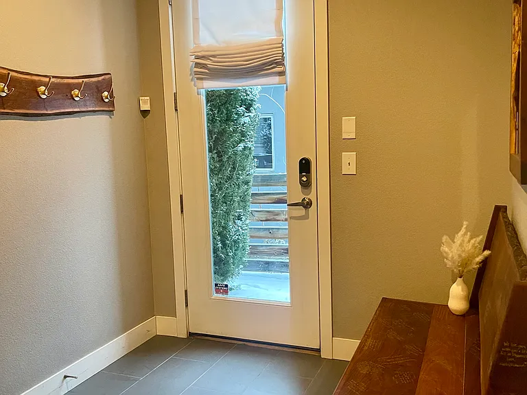 1733 Grove St #2 — Photo 5