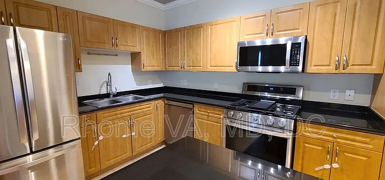 12937 Centre Park Cir #303 — Photo 6