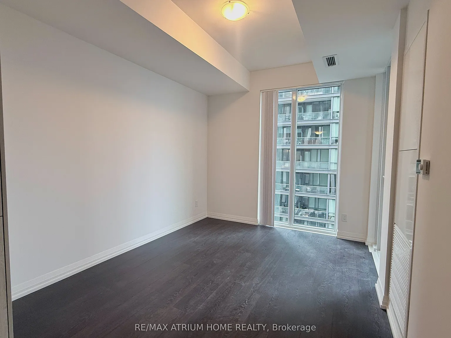 2 bed, $3,200 — Photo 4