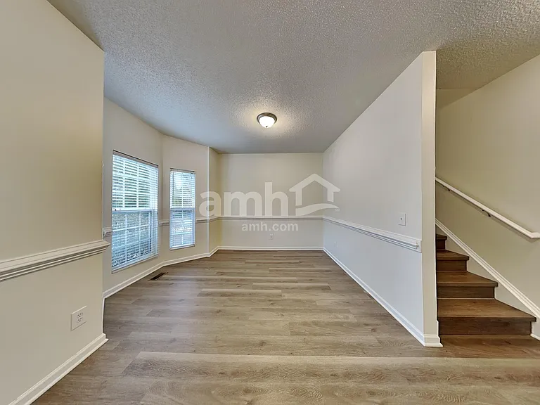 900 Arbor Greene Dr — Photo 6