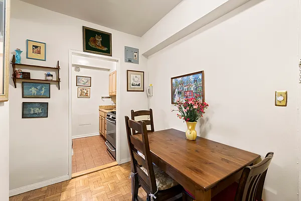 Sold by Compass | media 25