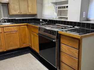 570 Ivey Ter #B, Gainesville, GA 30501