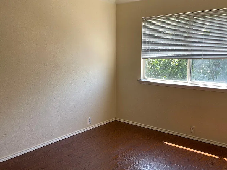 11511 Still Hollow Dr — Photo 13