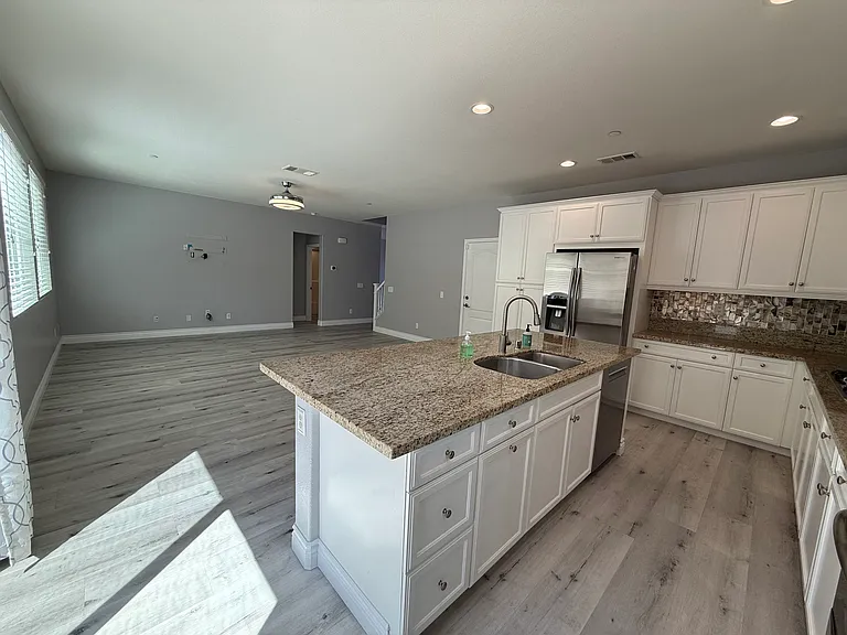908 Terraza Mar — Photo 8