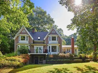 324-328 River Rd, Rhinebeck, NY 12572